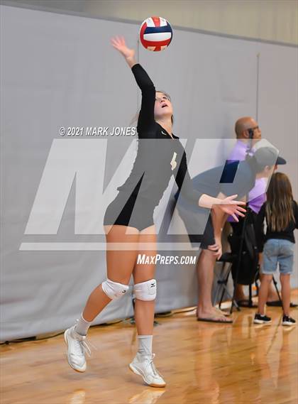 Thumbnail 2 in Village Christian vs. Archbishop Mitty (Nike Tournament of Champions) photogallery.