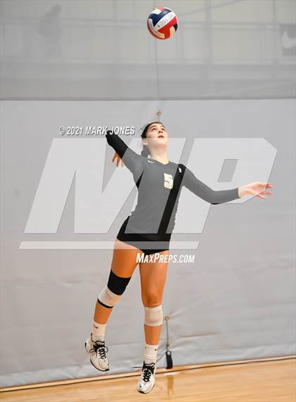 Thumbnail 1 in Village Christian vs. Archbishop Mitty (Nike Tournament of Champions) photogallery.