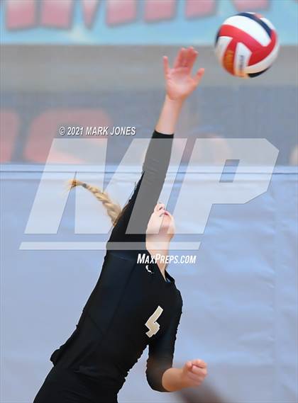 Thumbnail 3 in Village Christian vs. Archbishop Mitty (Nike Tournament of Champions) photogallery.