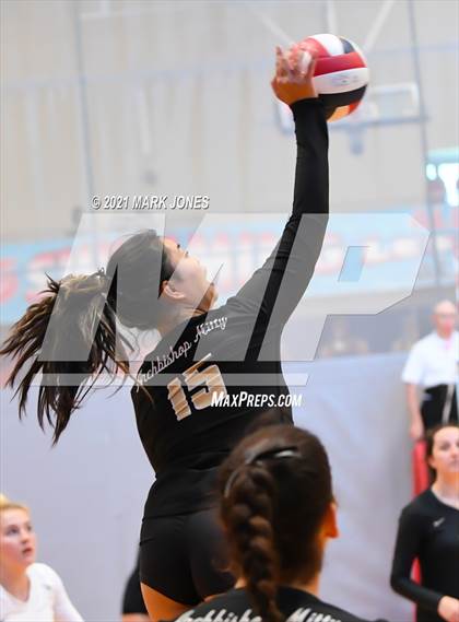 Thumbnail 1 in Village Christian vs. Archbishop Mitty (Nike Tournament of Champions) photogallery.