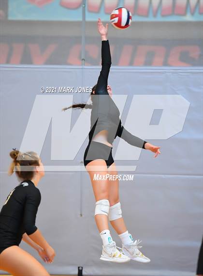 Thumbnail 3 in Village Christian vs. Archbishop Mitty (Nike Tournament of Champions) photogallery.