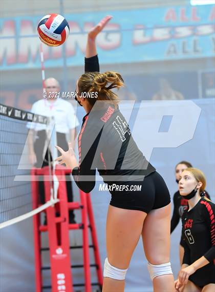 Thumbnail 2 in Village Christian vs. Archbishop Mitty (Nike Tournament of Champions) photogallery.