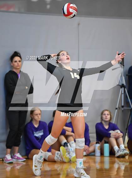 Thumbnail 2 in Village Christian vs. Archbishop Mitty (Nike Tournament of Champions) photogallery.