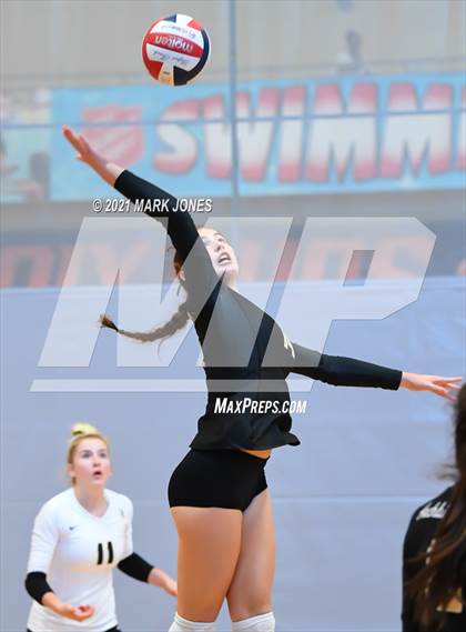 Thumbnail 1 in Village Christian vs. Archbishop Mitty (Nike Tournament of Champions) photogallery.