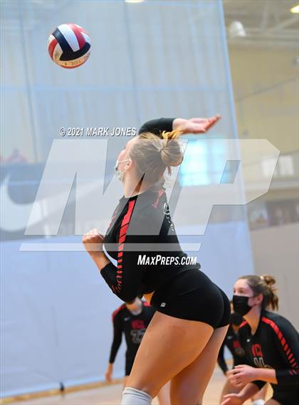 Thumbnail 2 in Village Christian vs. Archbishop Mitty (Nike Tournament of Champions) photogallery.