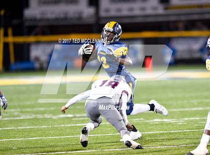 Thumbnail 1 in Morrilton vs. Wynne (AAA 5A 2nd Round Playoff) photogallery.