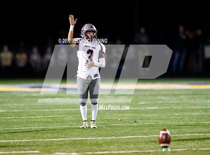 Thumbnail 3 in Morrilton vs. Wynne (AAA 5A 2nd Round Playoff) photogallery.