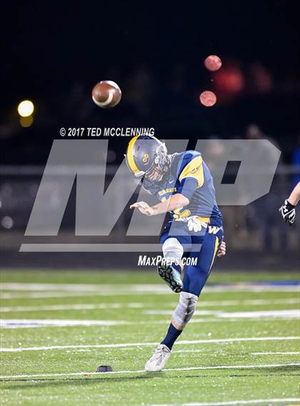 Thumbnail 2 in Morrilton vs. Wynne (AAA 5A 2nd Round Playoff) photogallery.