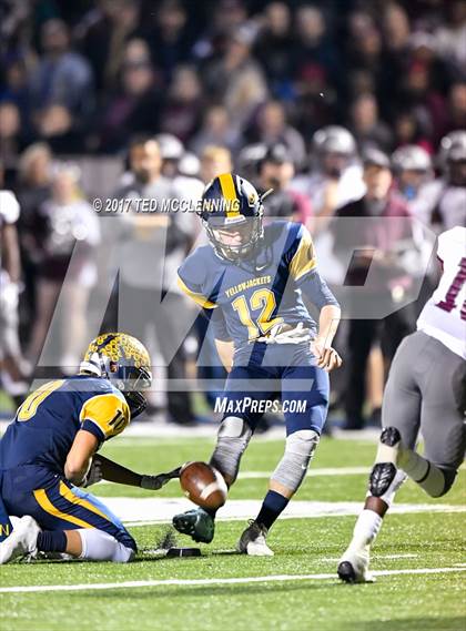Thumbnail 2 in Morrilton vs. Wynne (AAA 5A 2nd Round Playoff) photogallery.