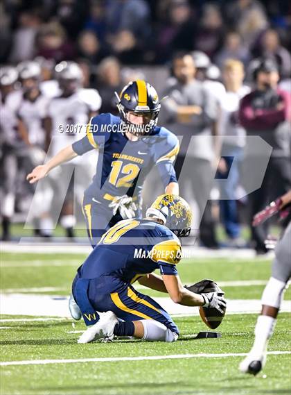 Thumbnail 1 in Morrilton vs. Wynne (AAA 5A 2nd Round Playoff) photogallery.