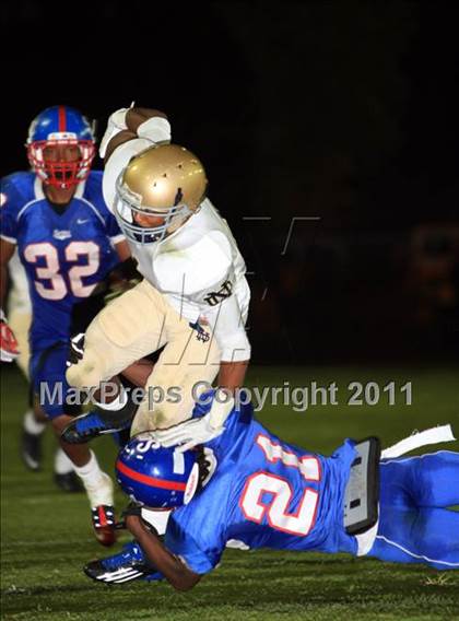 Thumbnail 2 in Notre Dame @ Serra photogallery.