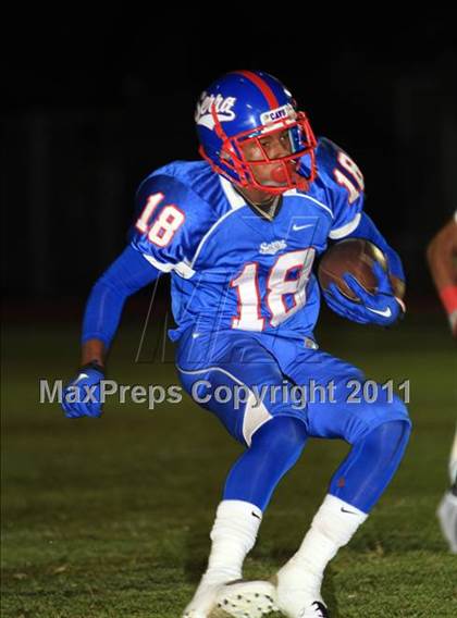 Thumbnail 3 in Notre Dame @ Serra photogallery.