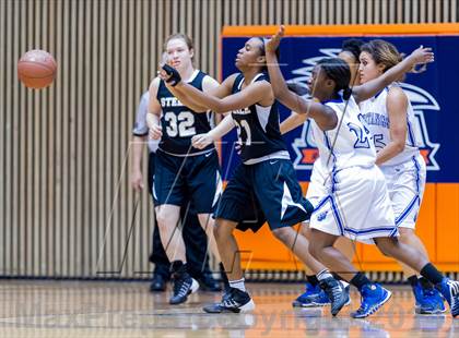 Thumbnail 2 in Steele vs. Jay (UIL 5A Bi-District Playoff) photogallery.