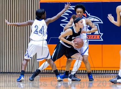 Thumbnail 2 in Steele vs. Jay (UIL 5A Bi-District Playoff) photogallery.