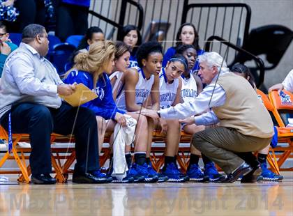 Thumbnail 2 in Steele vs. Jay (UIL 5A Bi-District Playoff) photogallery.