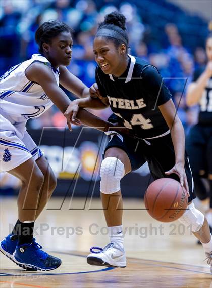 Thumbnail 1 in Steele vs. Jay (UIL 5A Bi-District Playoff) photogallery.