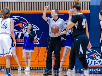 Thumbnail 1 in Steele vs. Jay (UIL 5A Bi-District Playoff) photogallery.