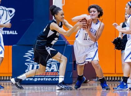Thumbnail 3 in Steele vs. Jay (UIL 5A Bi-District Playoff) photogallery.