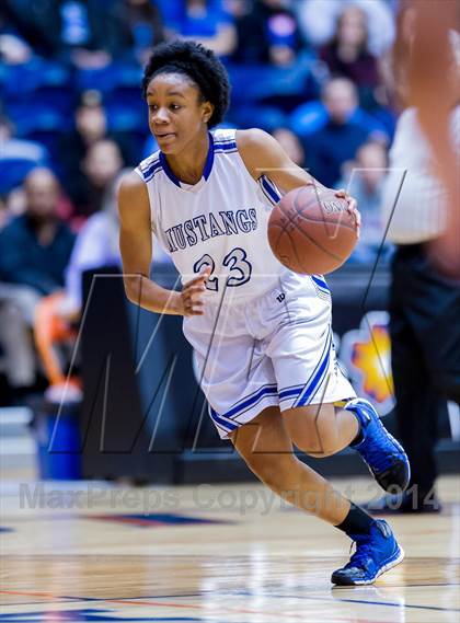 Thumbnail 1 in Steele vs. Jay (UIL 5A Bi-District Playoff) photogallery.