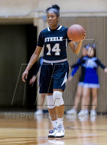 Thumbnail 2 in Steele vs. Jay (UIL 5A Bi-District Playoff) photogallery.