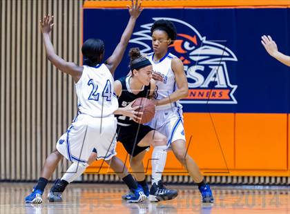 Thumbnail 1 in Steele vs. Jay (UIL 5A Bi-District Playoff) photogallery.