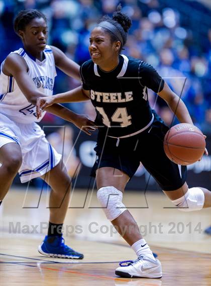 Thumbnail 2 in Steele vs. Jay (UIL 5A Bi-District Playoff) photogallery.