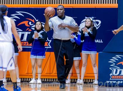 Thumbnail 2 in Steele vs. Jay (UIL 5A Bi-District Playoff) photogallery.