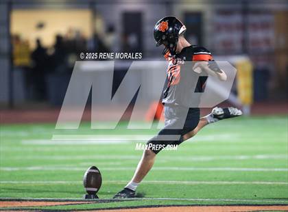 Thumbnail 3 in San Marcos vs South Pasadena (CIF SS Div 11 Rnd 1 Playoff) photogallery.