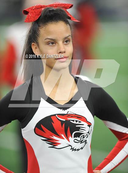 Thumbnail 3 in Iraan vs. Bremond (UIL 2A Division 2 Final) photogallery.