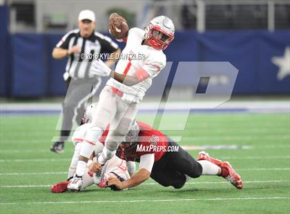 Thumbnail 2 in Iraan vs. Bremond (UIL 2A Division 2 Final) photogallery.