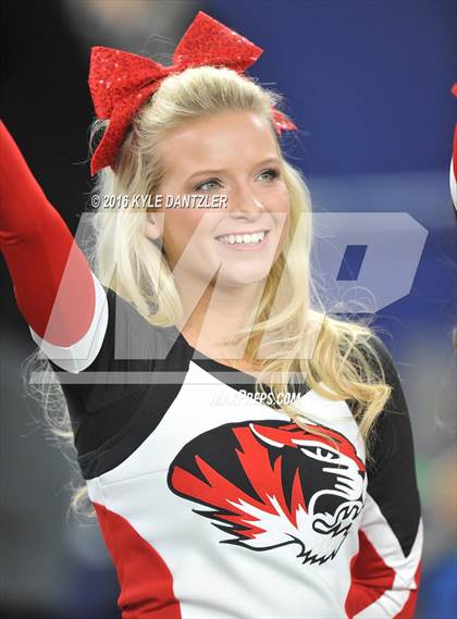 Thumbnail 3 in Iraan vs. Bremond (UIL 2A Division 2 Final) photogallery.