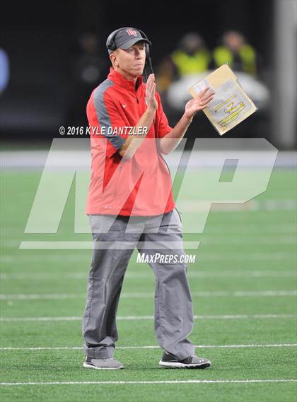 Thumbnail 1 in Iraan vs. Bremond (UIL 2A Division 2 Final) photogallery.