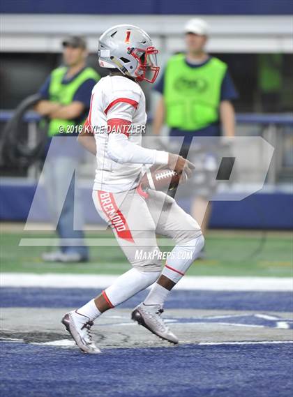 Thumbnail 3 in Iraan vs. Bremond (UIL 2A Division 2 Final) photogallery.