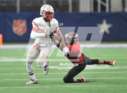 Thumbnail 2 in Iraan vs. Bremond (UIL 2A Division 2 Final) photogallery.