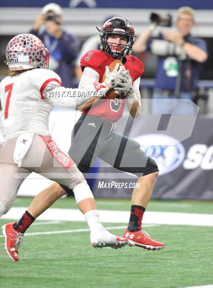 Thumbnail 3 in Iraan vs. Bremond (UIL 2A Division 2 Final) photogallery.