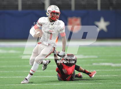 Thumbnail 3 in Iraan vs. Bremond (UIL 2A Division 2 Final) photogallery.