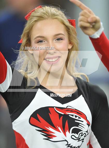 Thumbnail 2 in Iraan vs. Bremond (UIL 2A Division 2 Final) photogallery.