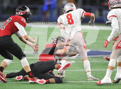 Thumbnail 3 in Iraan vs. Bremond (UIL 2A Division 2 Final) photogallery.