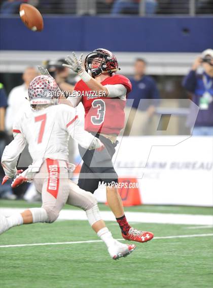 Thumbnail 2 in Iraan vs. Bremond (UIL 2A Division 2 Final) photogallery.