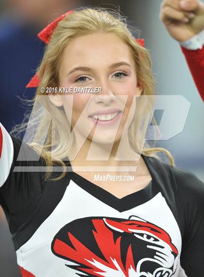 Thumbnail 1 in Iraan vs. Bremond (UIL 2A Division 2 Final) photogallery.