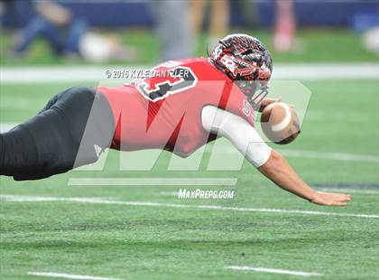 Thumbnail 2 in Iraan vs. Bremond (UIL 2A Division 2 Final) photogallery.
