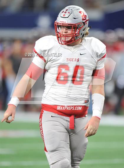Thumbnail 2 in Iraan vs. Bremond (UIL 2A Division 2 Final) photogallery.