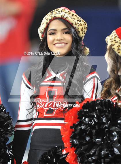 Thumbnail 2 in Iraan vs. Bremond (UIL 2A Division 2 Final) photogallery.