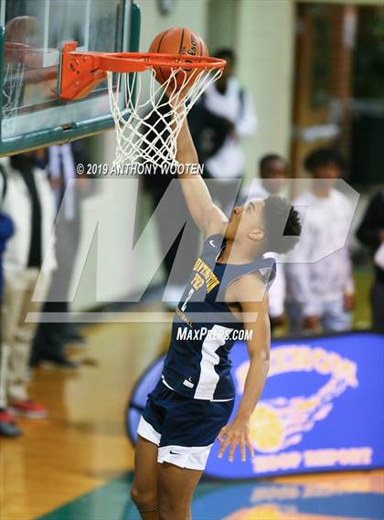 Thumbnail 1 in Huntington St. Joseph Prep vs. Word of God Christian Academy (Hoops and Dreams Showcase) photogallery.