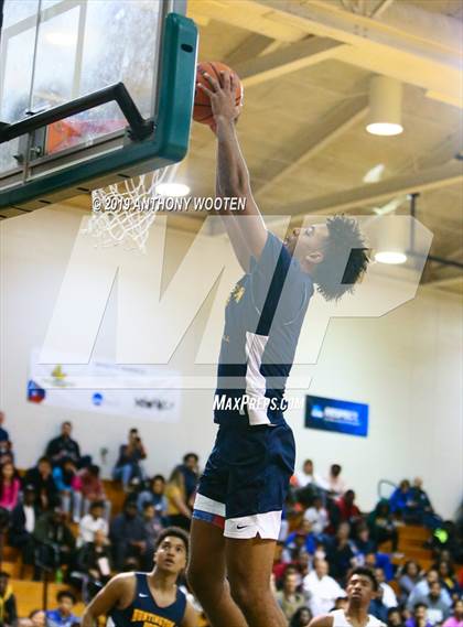 Thumbnail 3 in Huntington St. Joseph Prep vs. Word of God Christian Academy (Hoops and Dreams Showcase) photogallery.