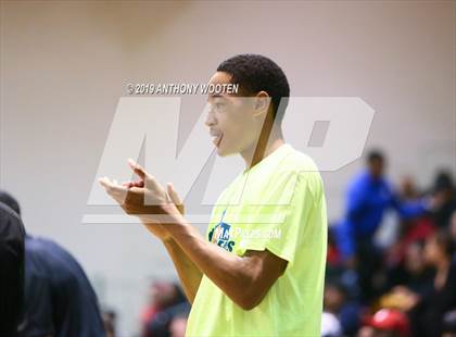 Thumbnail 1 in Huntington St. Joseph Prep vs. Word of God Christian Academy (Hoops and Dreams Showcase) photogallery.
