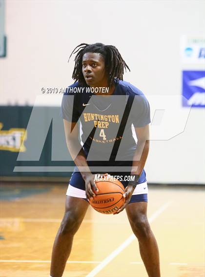 Thumbnail 1 in Huntington St. Joseph Prep vs. Word of God Christian Academy (Hoops and Dreams Showcase) photogallery.