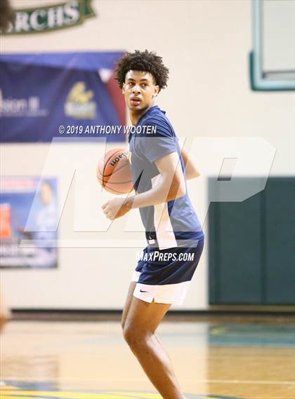 Thumbnail 1 in Huntington St. Joseph Prep vs. Word of God Christian Academy (Hoops and Dreams Showcase) photogallery.