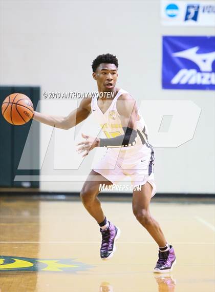 Thumbnail 3 in Huntington St. Joseph Prep vs. Word of God Christian Academy (Hoops and Dreams Showcase) photogallery.