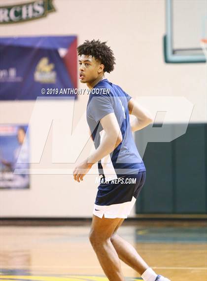 Thumbnail 3 in Huntington St. Joseph Prep vs. Word of God Christian Academy (Hoops and Dreams Showcase) photogallery.